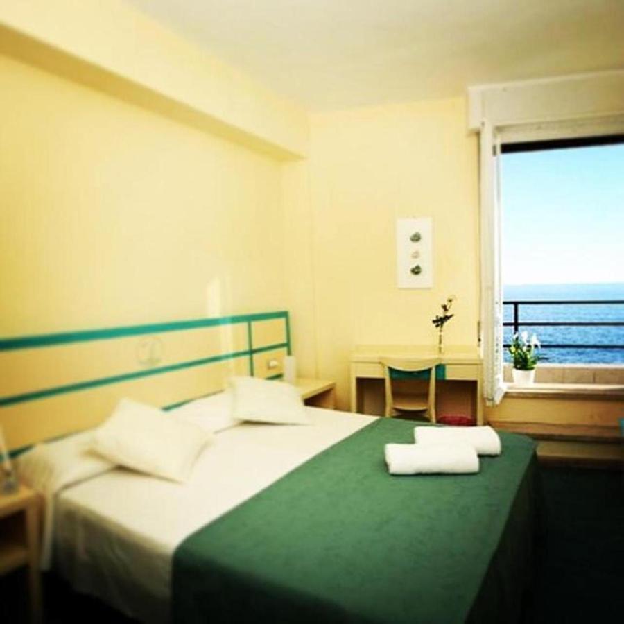 Hotel La Scogliera Cavi di Lavagna Εξωτερικό φωτογραφία