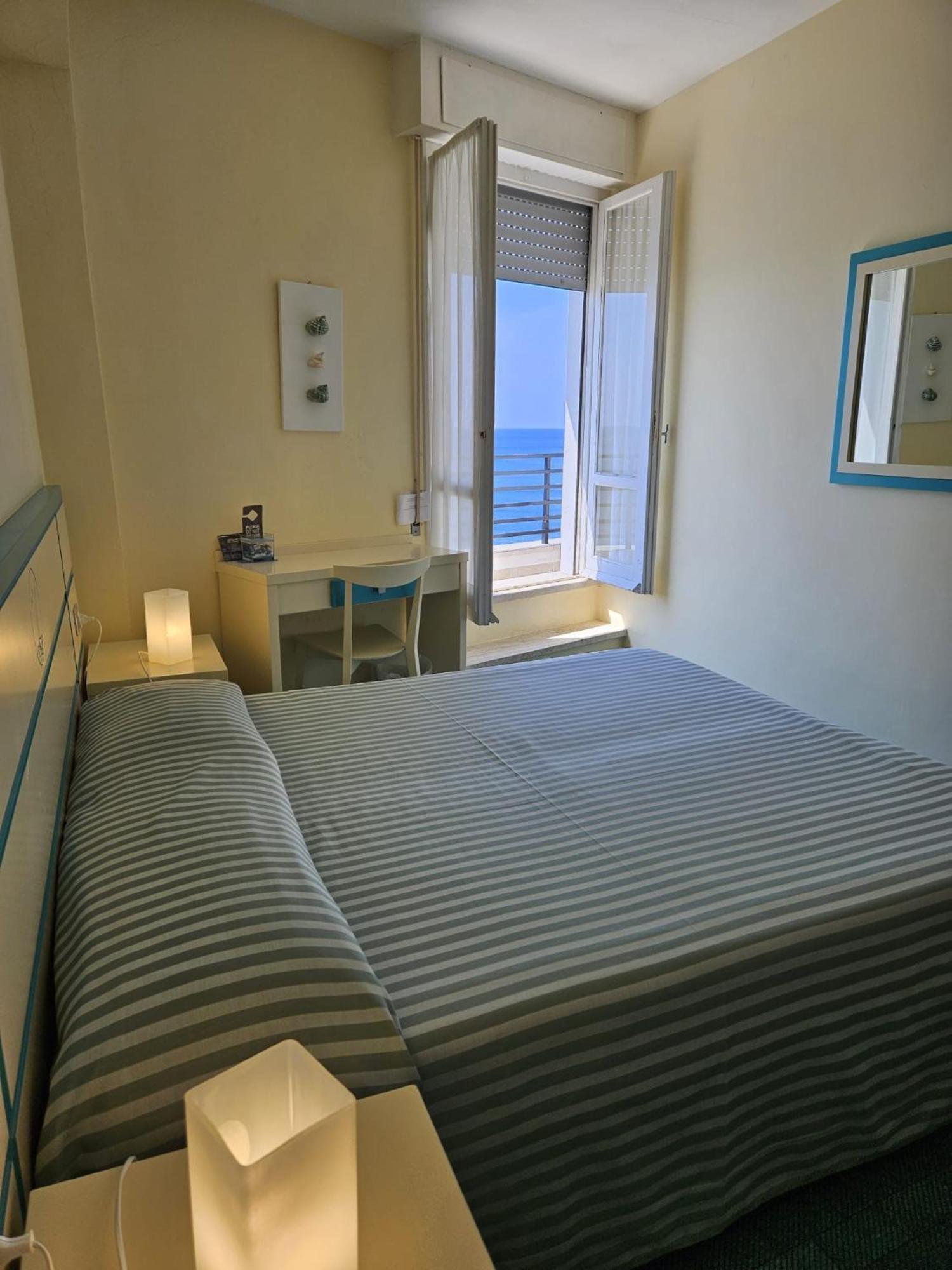 Hotel La Scogliera Cavi di Lavagna Εξωτερικό φωτογραφία
